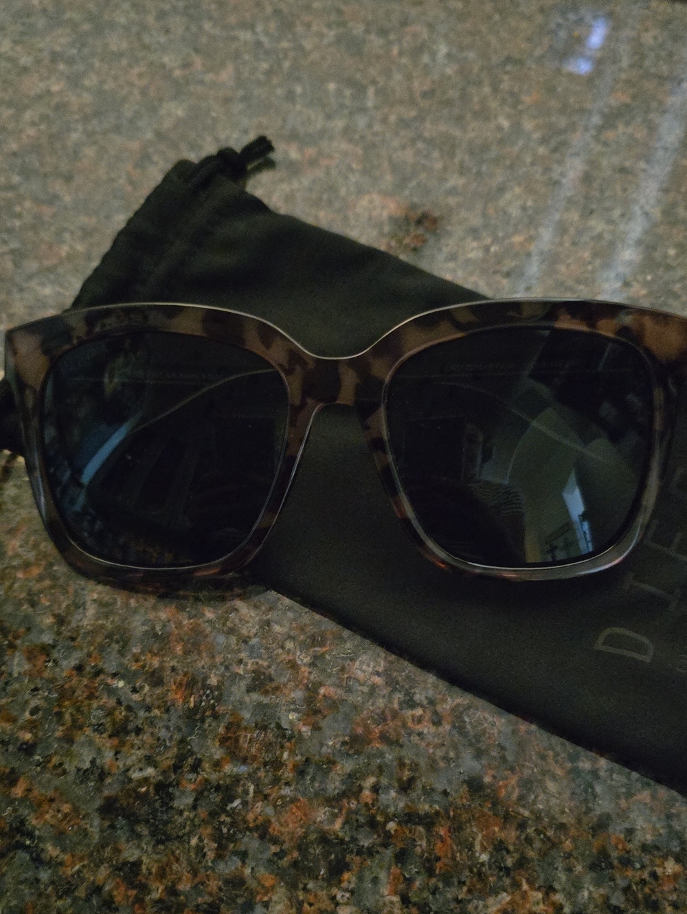 DIFF Womens Tortoiseshell Sunglasses with Black Lenses